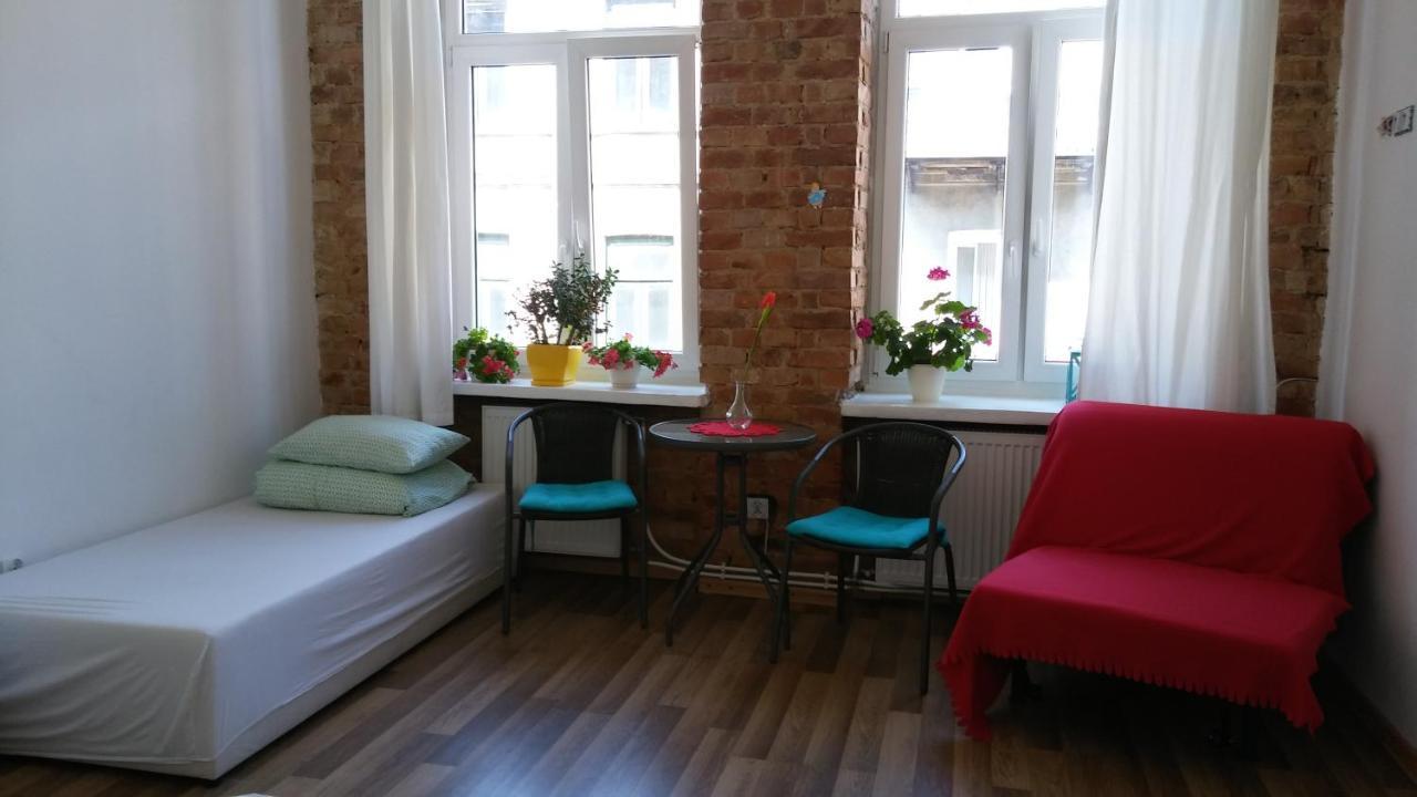 Stacja Centrum Hostel Częstochowa Екстериор снимка