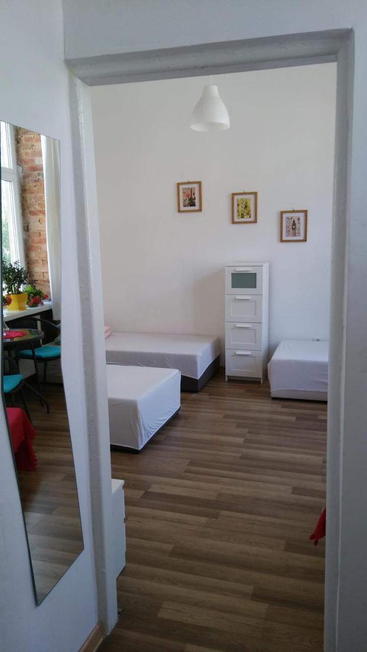 Stacja Centrum Hostel Częstochowa Екстериор снимка