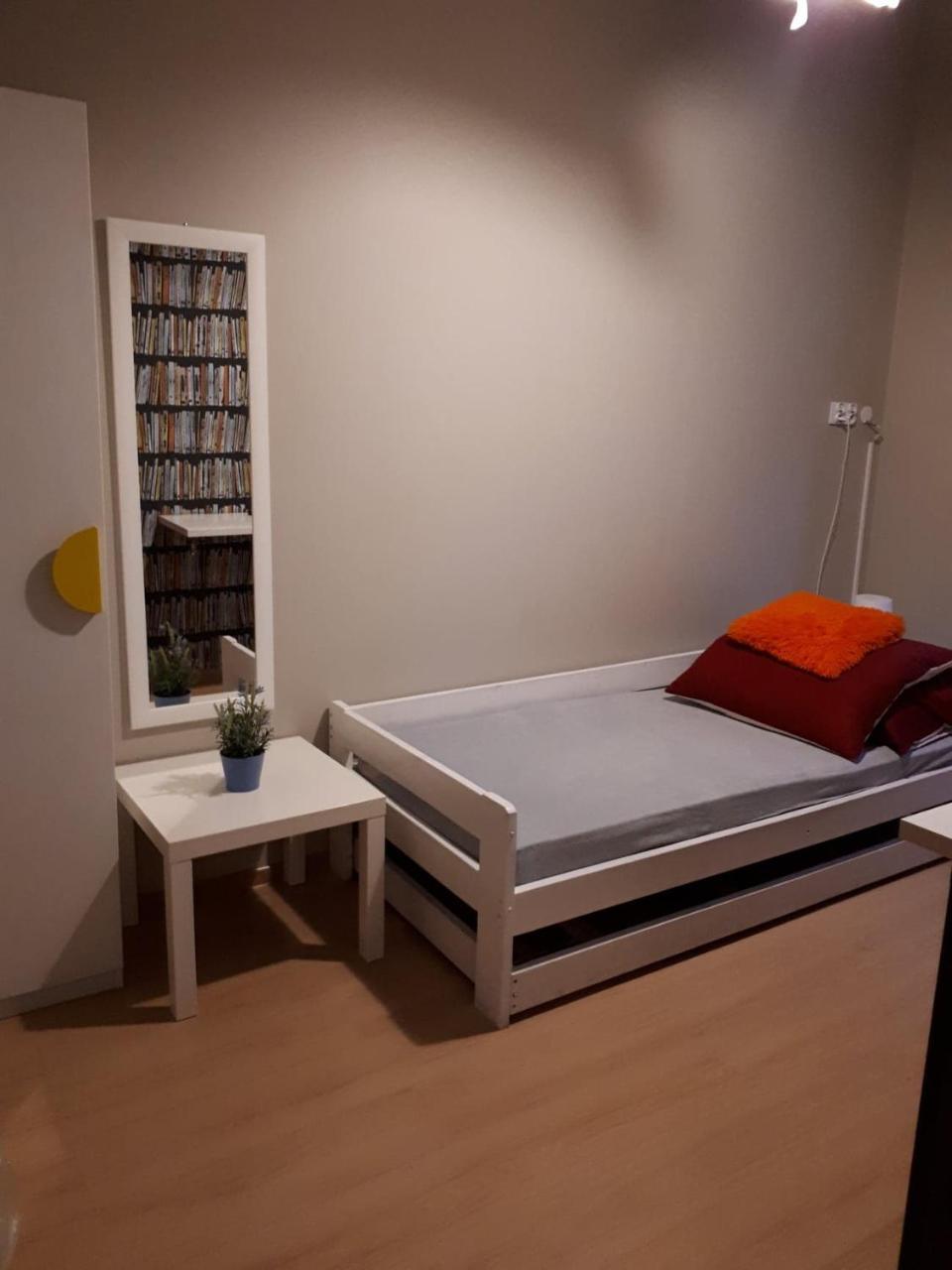 Stacja Centrum Hostel Częstochowa Екстериор снимка