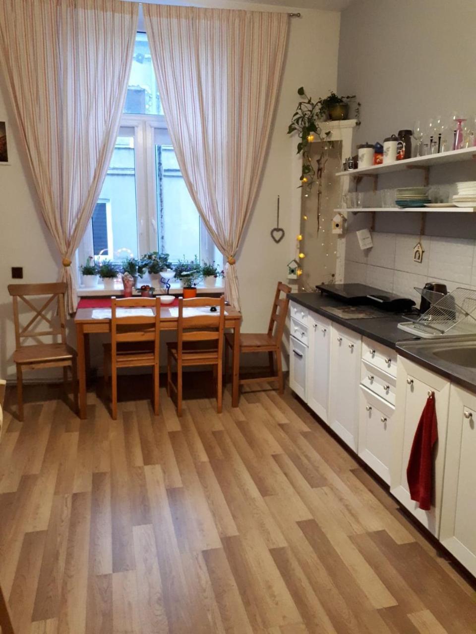 Stacja Centrum Hostel Częstochowa Екстериор снимка